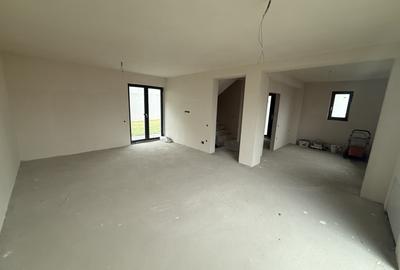 Casă individuală cu 5 camere în Florești