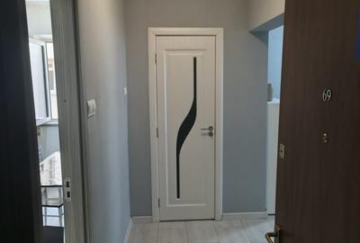 Apartament 3 camere - Decomandat - Renovat - 9
