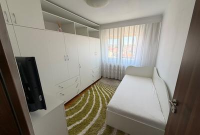 Apartament de inchiriar, 3 camere  , zona Tolstoi - 2