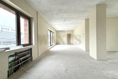Apartament cu 3 camere semidecomandat în Borhanci