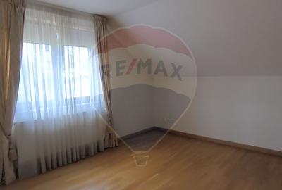 Casă de vanzare - 31
