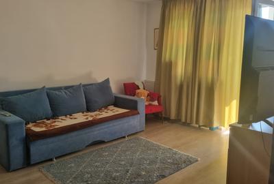 Apartament cu 2 camere decomandat în Păcii