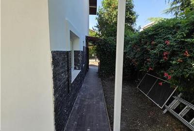 Vila cu piscina - Pipera - 5 camere - 3 bai - 218mp - 900mp teren - 25