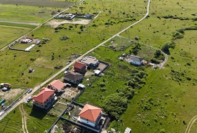 Teren Construcții intravilan de 646 mp, în Moșnița Nouă
