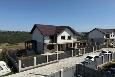 Duplex cu 4 camere în Popas Păcurari