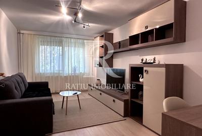 Apartament cu 2 camere decomandat, mobilat în Central