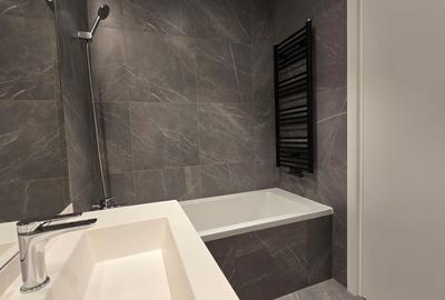 REA1020985 Apartament cu 2 Camere cu loc de parcare - 8