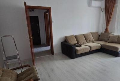 Apartament cu 2 camere decomandat, mobilat în Titan