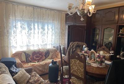 Apartament 2 camere , zona ultracentrala - Piata Moldovei , et 2 , decomandat , - 2