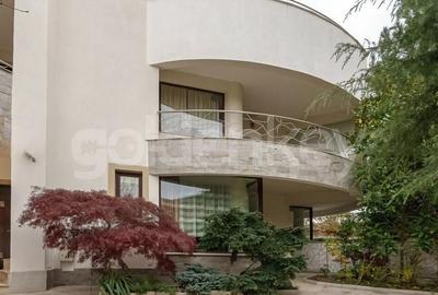Duplex cu 5 camere în Iancu Nicolae