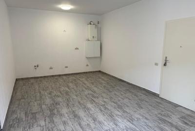 Spatiu Comercial de Inchiriat - 4