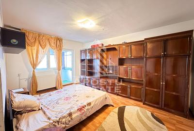 Garsonieră decomandată, mobilată în Dâmbovița