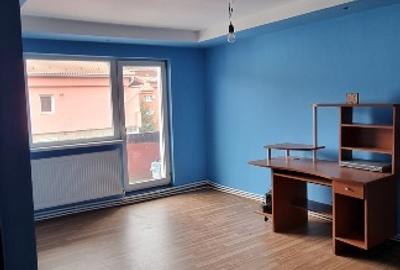 Central, 3 camere, lângă Statiunea Straja - 10