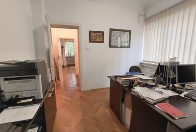 Dacia- Piata Spaniei- Birou - 11