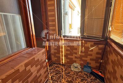 | Apartament cu 4 camere | CENTRU, Fata pe Valuri | 77.000 Euro | - 10
