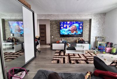 Apartament cu 2 camere decomandat în Chiajna