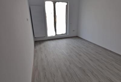 Apartament cu 2 camere decomandat în Berceni