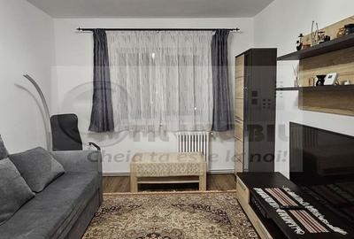 Apartament cu 3 camere decomandat, mobilat în Alexandru cel Bun