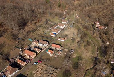 Casă cu teren de 284mp in Șoimoș - 12