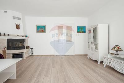 Vilă individuală, curte și garsonieră separată, Schei - 3