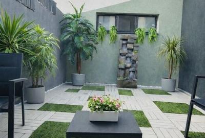 Apartament cu 3 camere semidecomandat, mobilat în Dristor