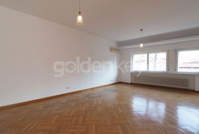 Apartament spatios cu 5 camere potrivit pentru birouri - 1