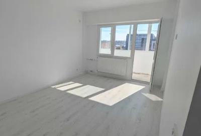 Apartament cu 3 camere decomandat în Obor