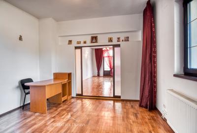 Vila cu 7 camere / 4 locuri de parcare / Sebastian - 13 Septembrie - 4