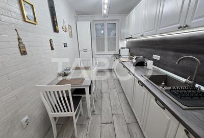 Apartament cu 2 camere decomandat, mobilat în Central