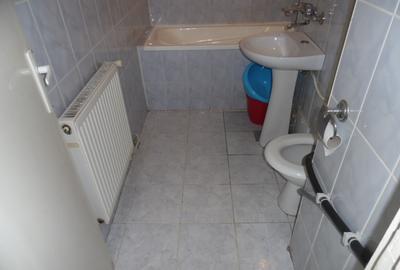 Inchiriez apartament 2 camere decomandat in Deva, zona Independentei, etaj 3, - 5