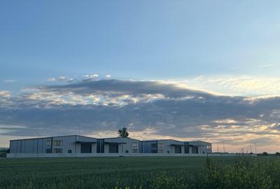 Hale de inchiriat 560 mp/buc , birouri - 9