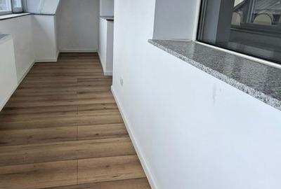 Apartament complet renovat cu 4 camere - 15
