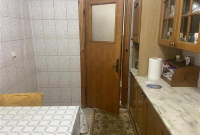 Apartament 3 camere , cartier Sud , et 3 4 ,decomandat ,70 mp , centrala termica - 4