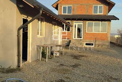 Casa de vanzare Pleasa,com.Bucov! - 2