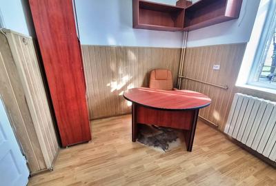 Apt / spațiu comercial –semicentral,aproape de  Biblioteca Centrala Universitara - 2