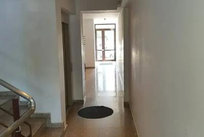 13 Septembrie Sebastian Novaci Bloc 2015 - 16