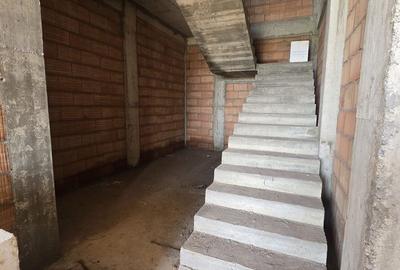 Ap. noi de vanzare 2 si 3 camere + spatii comerciale - Comision 0 - 5