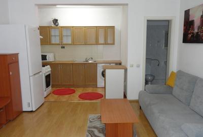 Apartament 2 camere in centru cu parcare proprie in curtea interioara - 1