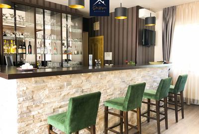 Oportunitate de investitie | Pensiune+Restaurant+Club | Cladire emblematica - 11