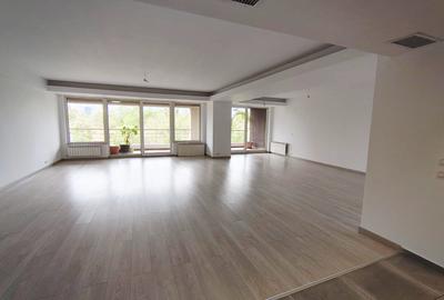 Luxury 4-Room Apartment for Rent in Bucharest | 220 sqm With Herăstrău Park View - 1