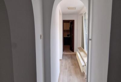 Casă| Grivița| Octav Ocărescu| Curte| Recent renovată - 7