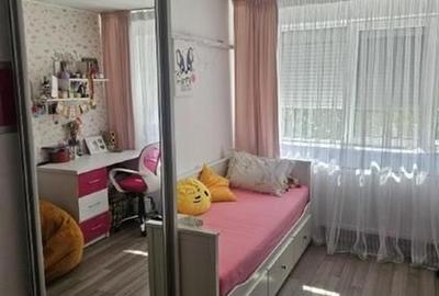 Apartament 3 camere Decomandat - 6