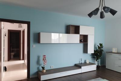 Apartament cu 2 camere decomandat în Drumul Taberei