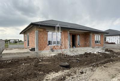 VEZI VIDEO! Ansamblu case individuale pe parter 2026 | Curte 400mp | Domnesti - 20
