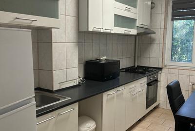 APROAPE DE METROU UNIRII - 24