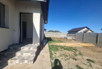 Casă individuală cu 3 camere, la cheie, într-o zonă liniștită - 3