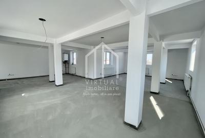 Spatiu comercial cu 8 camere, 5 bai, terasa - zona Centrala - 32