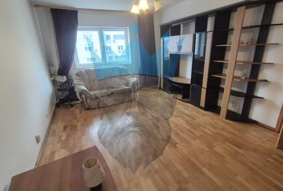 Apartament cu 2 camere decomandat, mobilat în Calea Călărașilor
