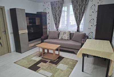 Apartament cu 2 camere semidecomandat, mobilat în Florești