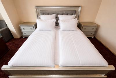 Direct proprietar, 2 camere mobilat utilat 81 mp include 1 parcare subterană - 8